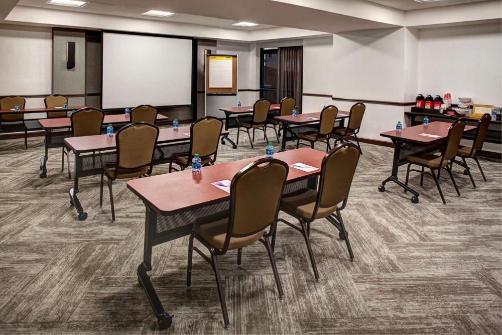 Hyatt Place Atlanta Buckhead Екстериор снимка